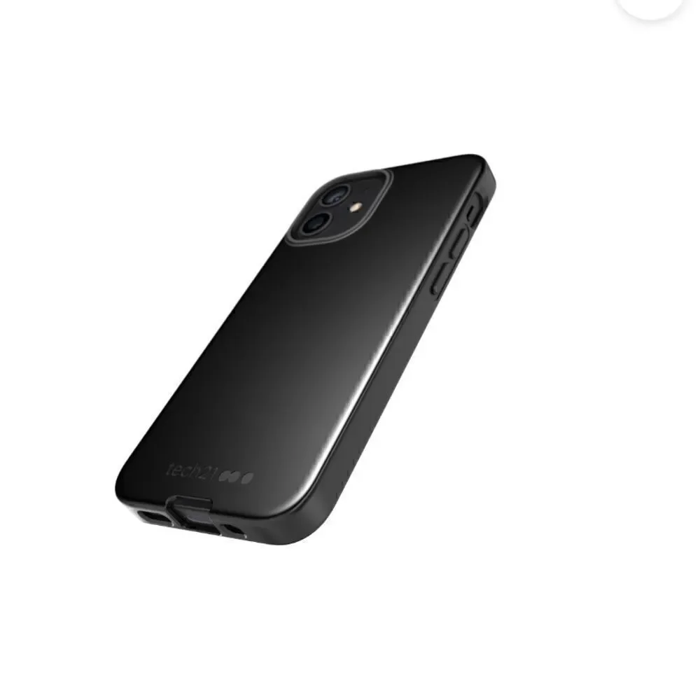 Tech21 Essentials for iPhone 12 / 12 pro Black